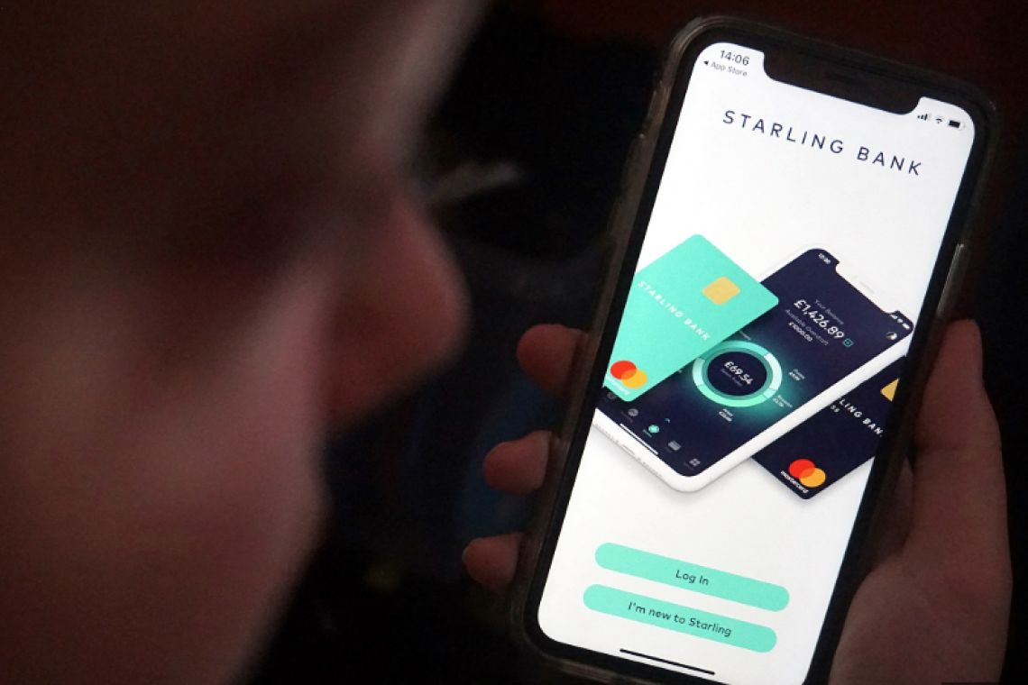 FINANCIAL FRAUDSTER NEWS INVESTIGATES: Starling Bank Accused of Unlawfully Blocking Customer Funds 